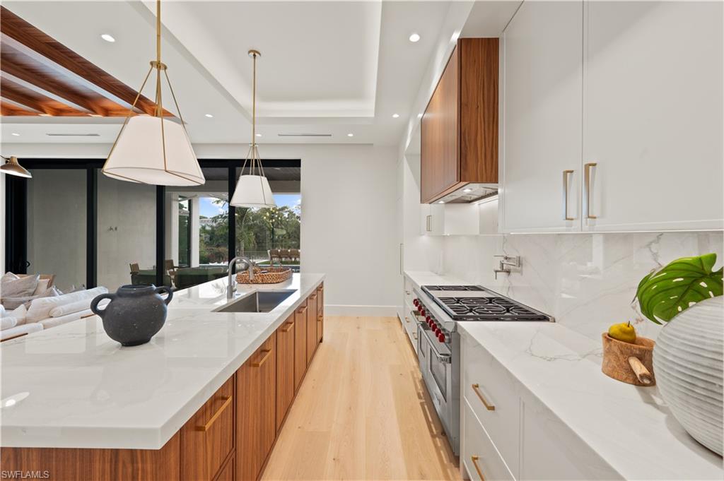 LAKE PARK - Residential