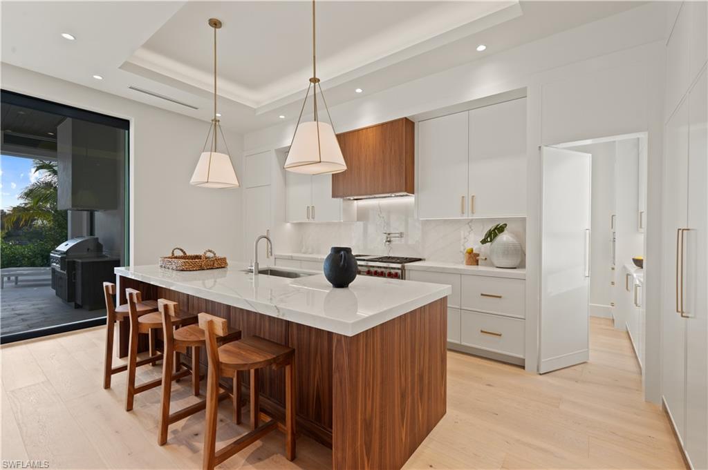 LAKE PARK - Residential