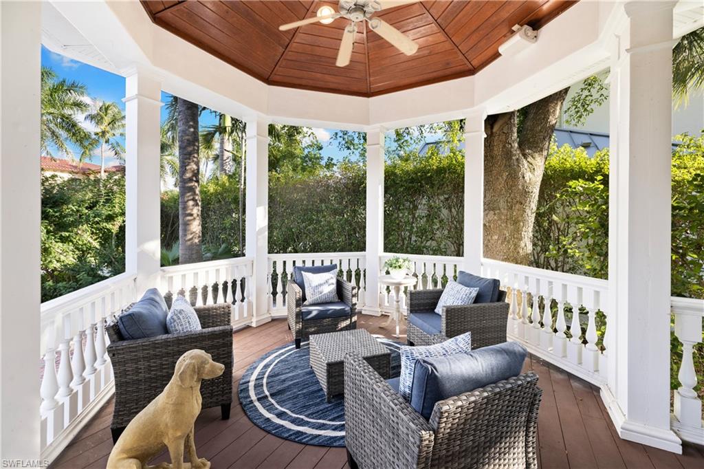 AQUALANE SHORES - Residential