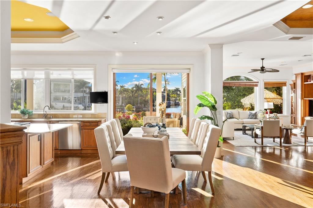 AQUALANE SHORES - Residential