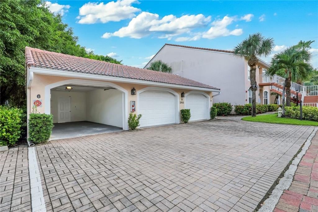 2055 Cascades DR 6