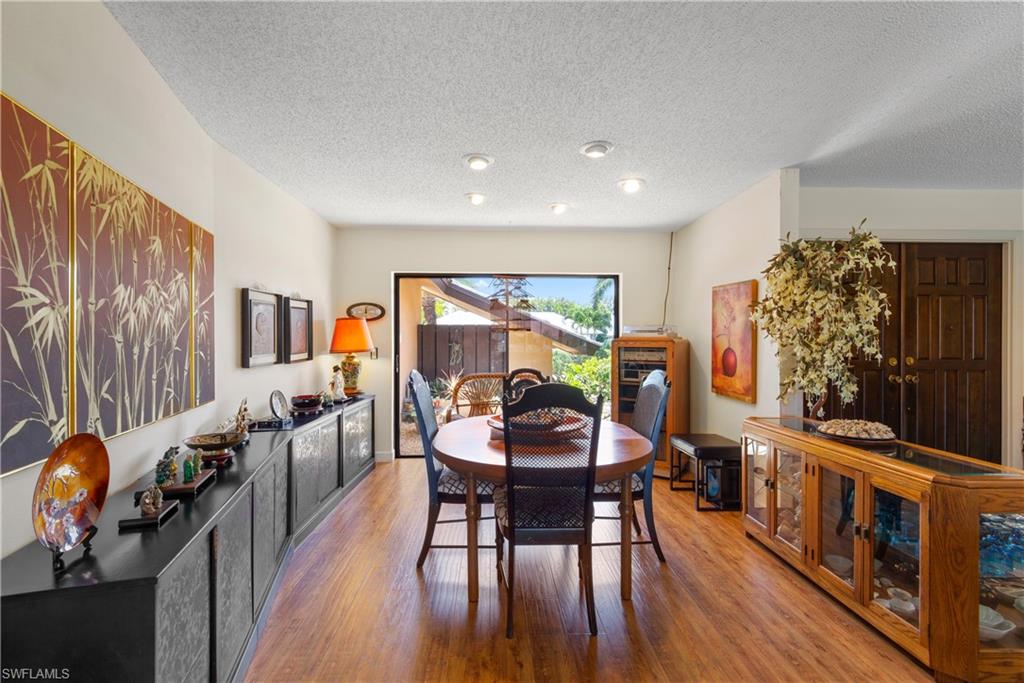 TOWN AND RIVER - Residential