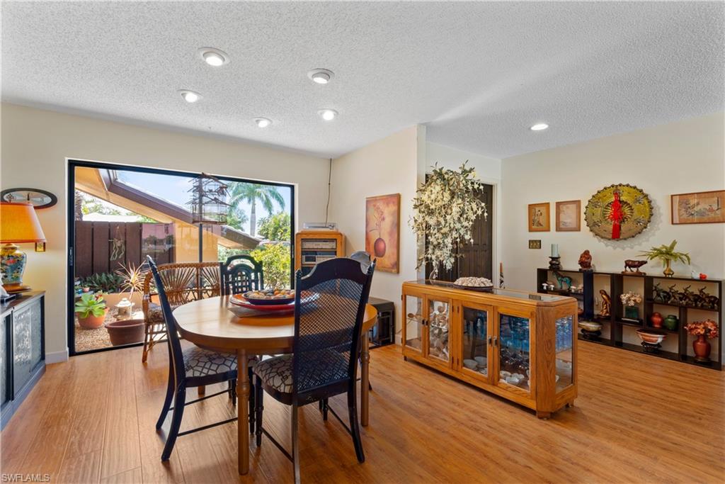 TOWN AND RIVER - Residential