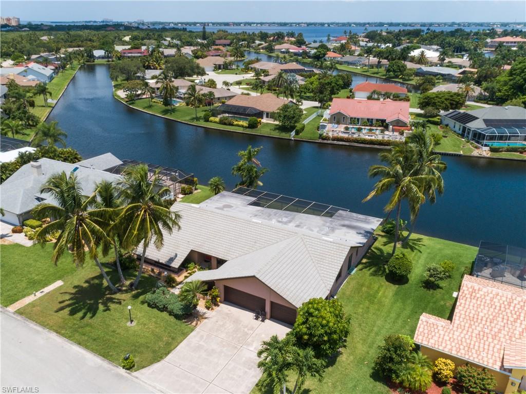 TOWN AND RIVER - Residential