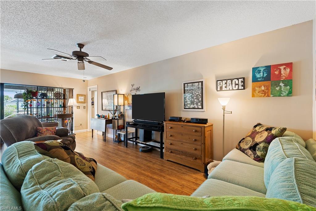 TOWN AND RIVER - Residential