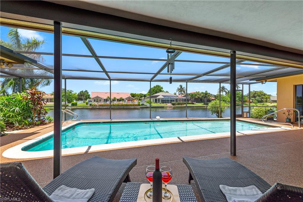 TOWN AND RIVER - Residential