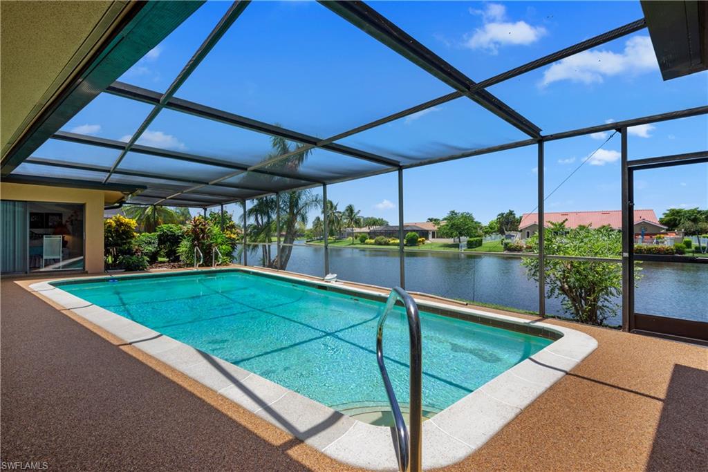 TOWN AND RIVER - Residential