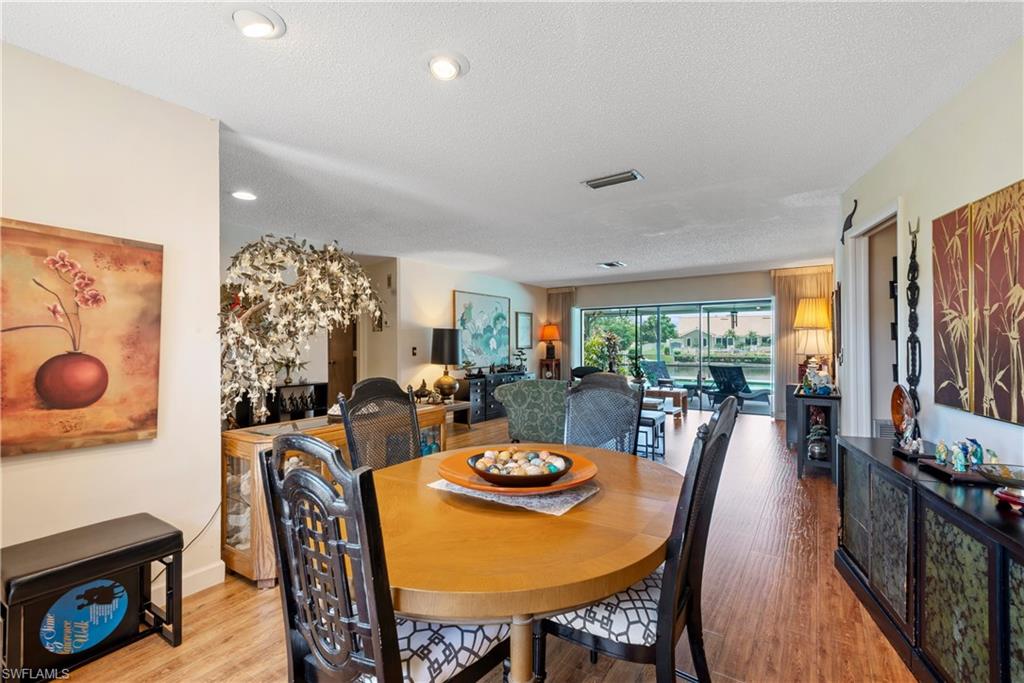 TOWN AND RIVER - Residential