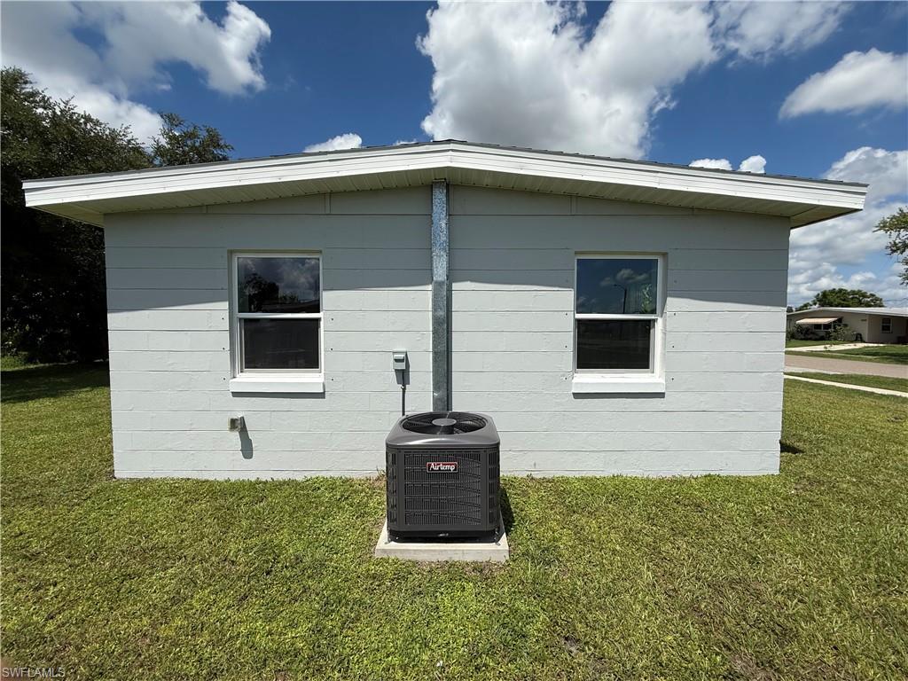 PORT CHARLOTTE - Residential