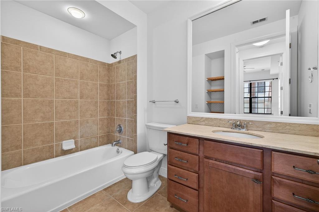 THE RESIDENCES AT COCONUT POINT - Residential