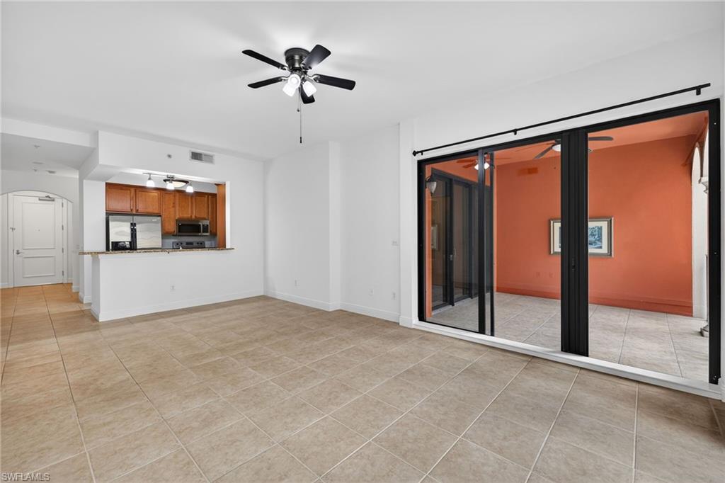 THE RESIDENCES AT COCONUT POINT - Residential