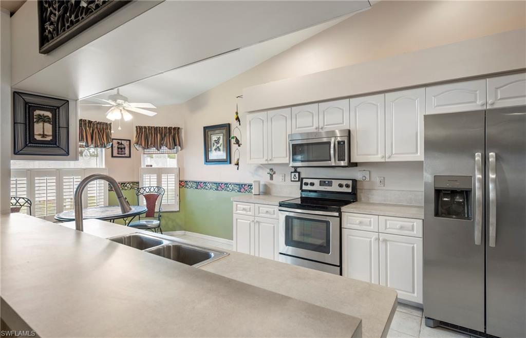 SABAL SPRINGS GOLF AND RACQUET CLUB - Residential