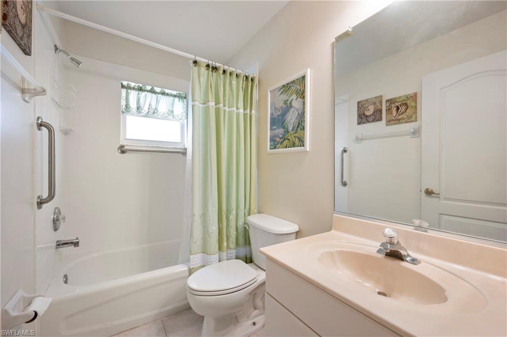 SABAL SPRINGS GOLF AND RACQUET CLUB - Residential