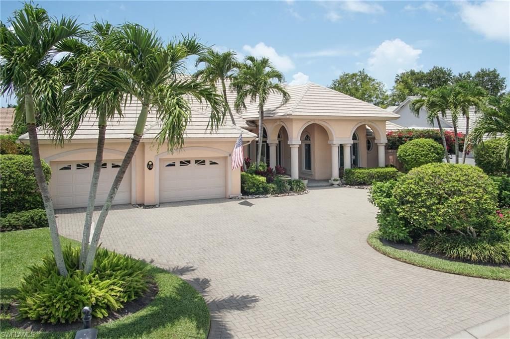 Photo of 710 Shadow Lake LN, NAPLES, FL 34108 (MLS # 226017127)