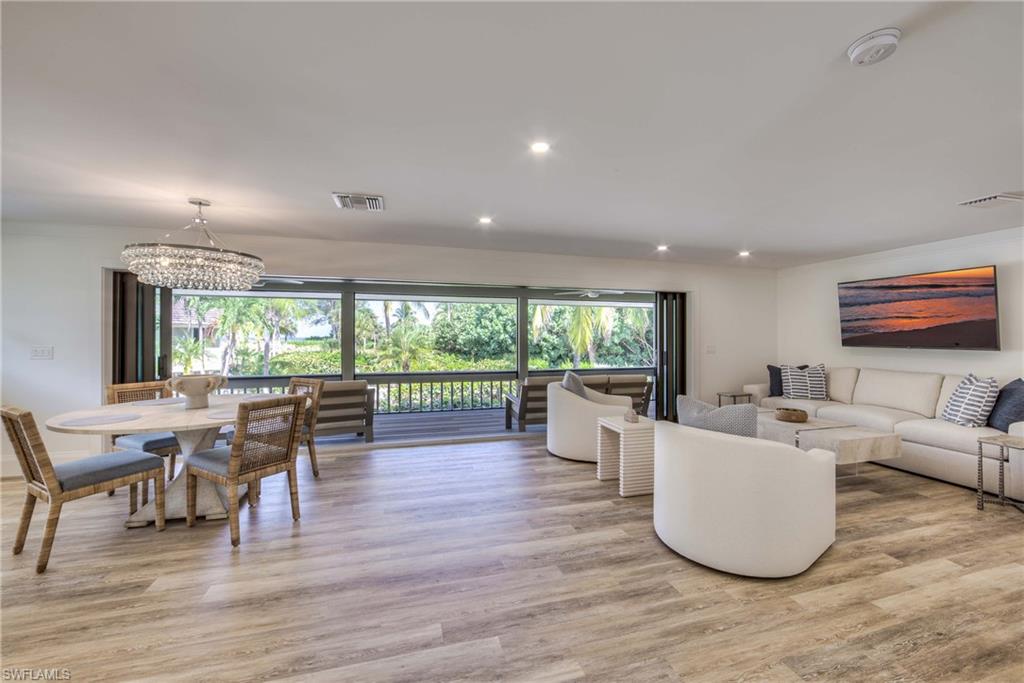 BEACH HOMES - Residential