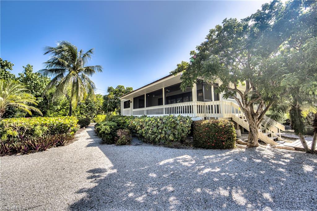 BEACH HOMES - Residential