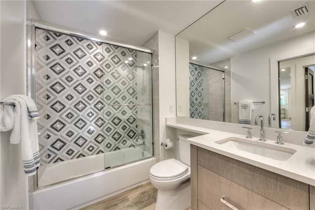 BEACH HOMES - Residential