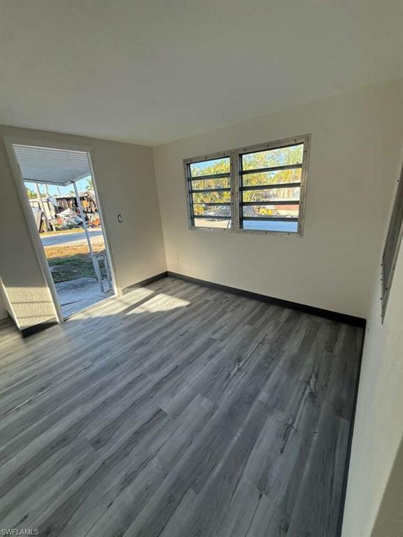 MOBILE MANOR - Residential