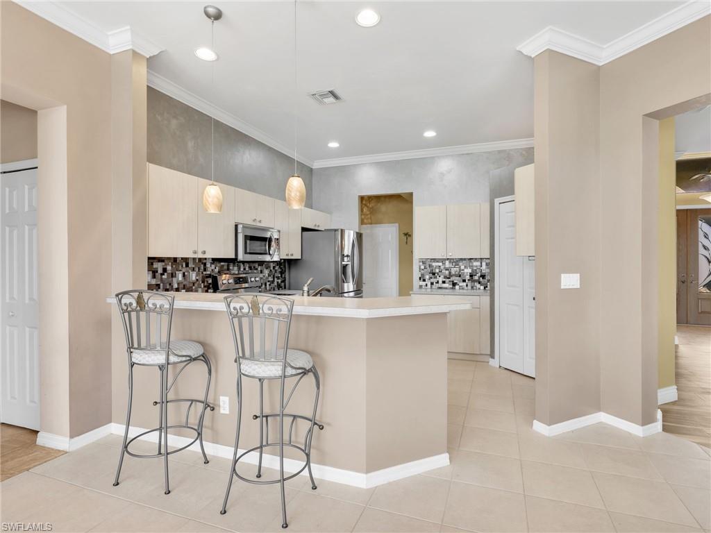 WATERWAYS OF NAPLES - Residential