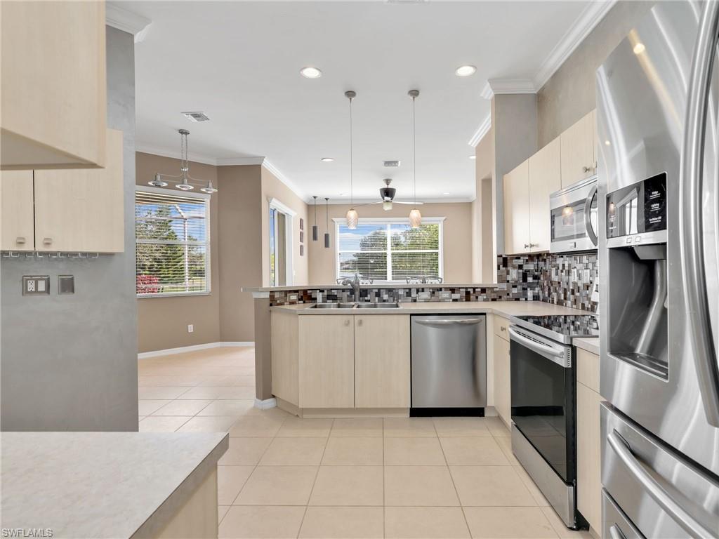 WATERWAYS OF NAPLES - Residential