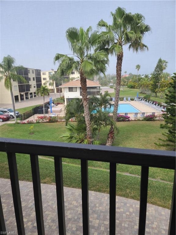 FAIRVIEW ISLES CONDO - Residential