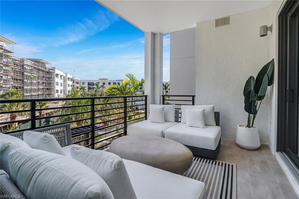 ELEVEN ELEVEN CENTRAL - Residential Lease