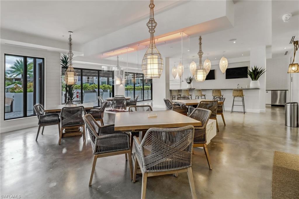 ELEVEN ELEVEN CENTRAL - Residential Lease