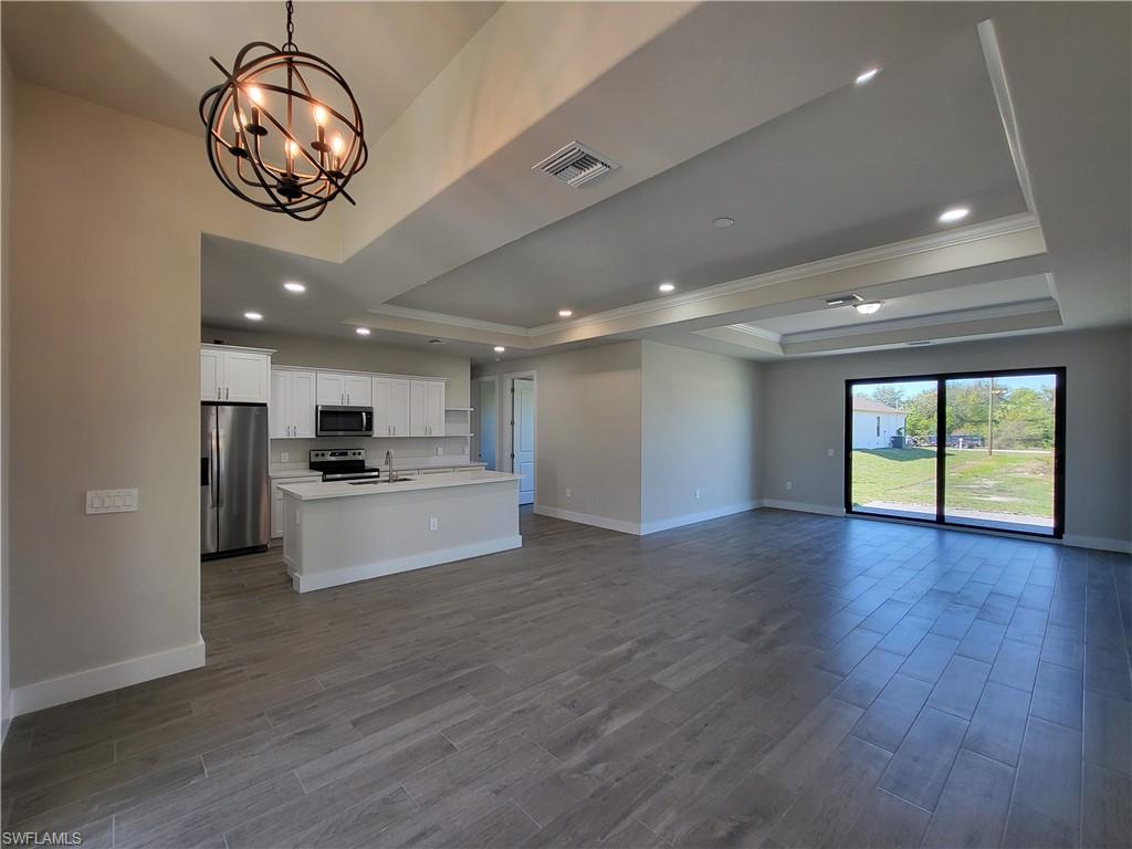 BUCKINGHAM - Residential