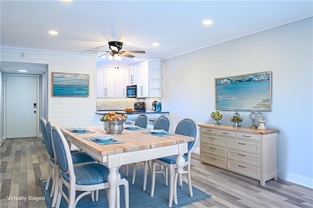 COUNTRY CLUB MANOR - Residential