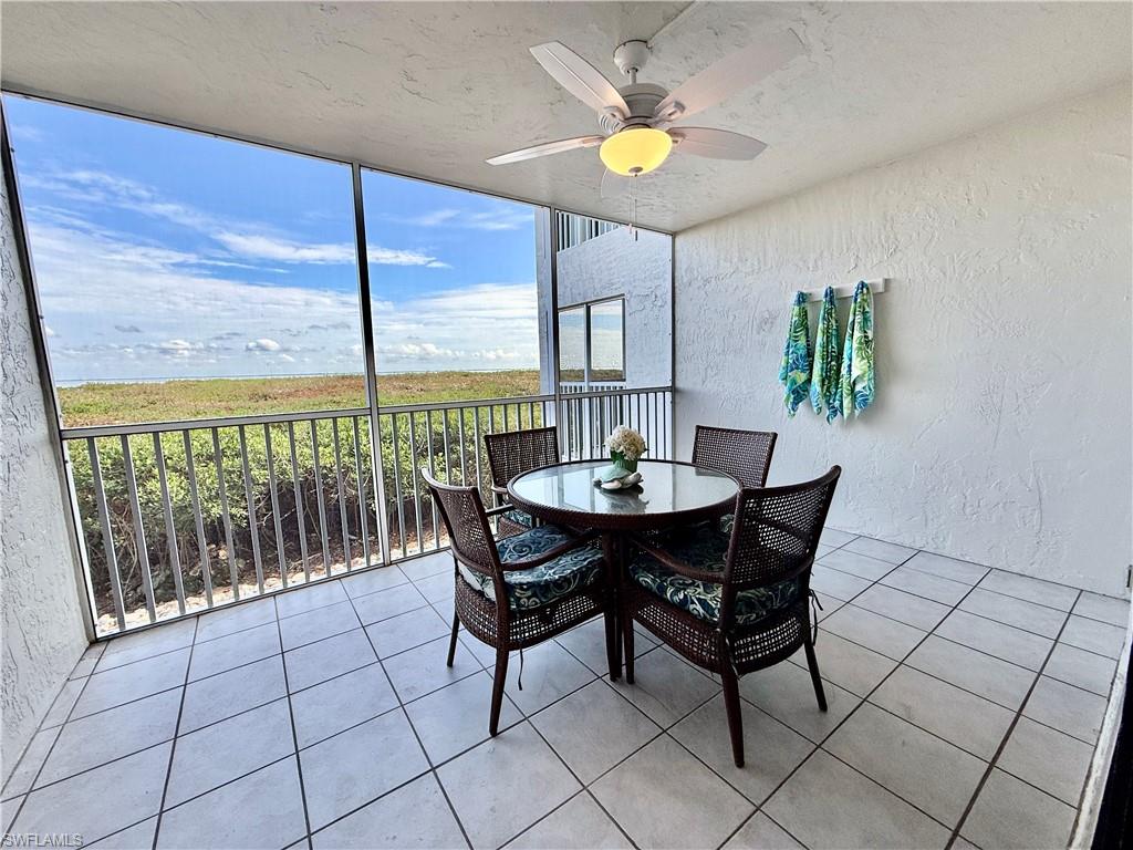 BAYSIDE VILLAS - Residential