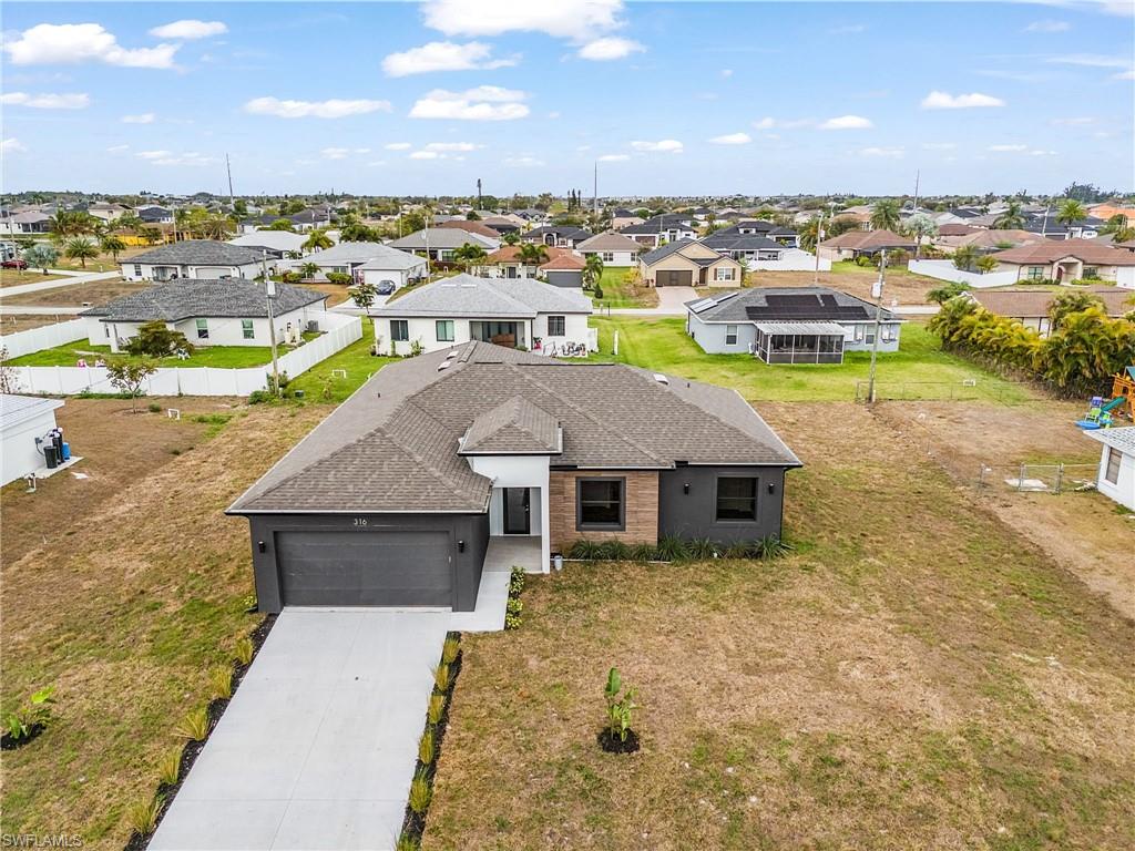 CAPE CORAL - Residential