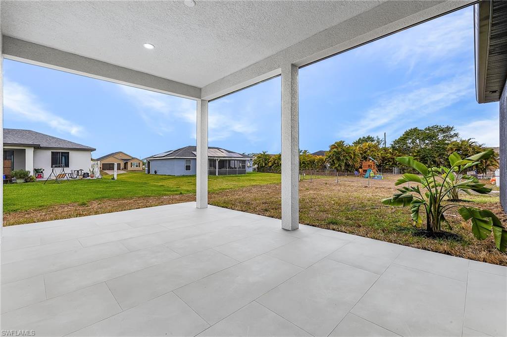 CAPE CORAL - Residential