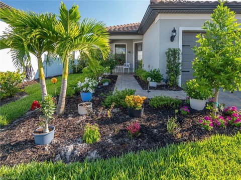 A home in NAPLES