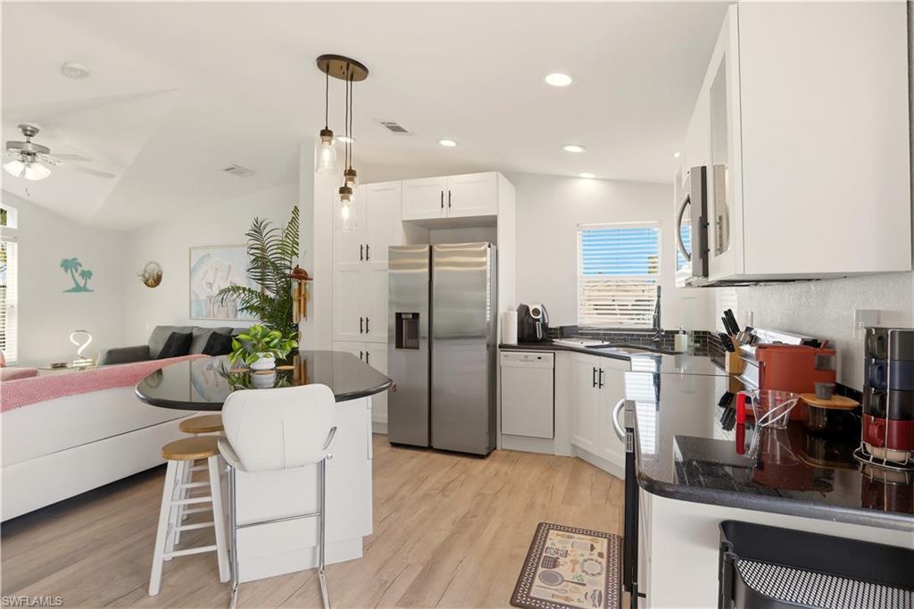 SUNSET - Residential Lease