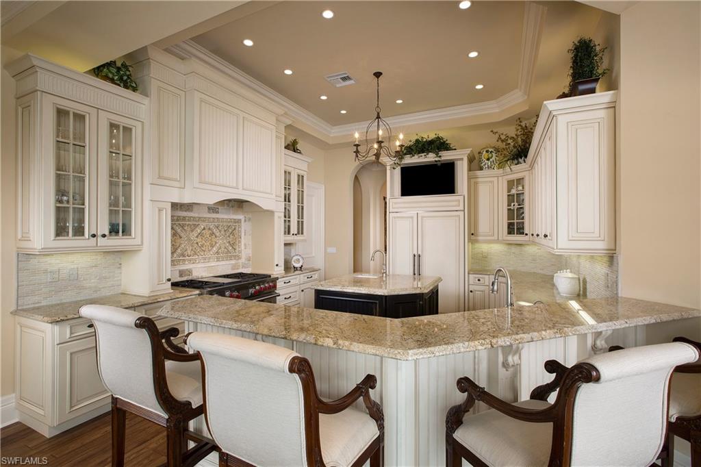 MOORINGS - Residential