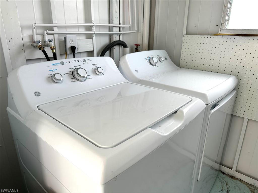 IMPERIAL HARBOR - Residential