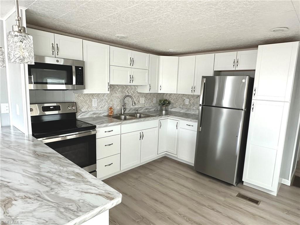 IMPERIAL HARBOR - Residential