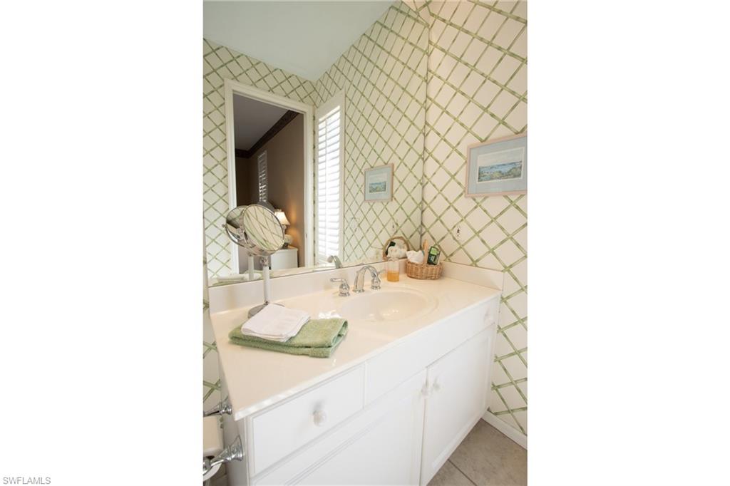 OLDE NAPLES - Residential Lease