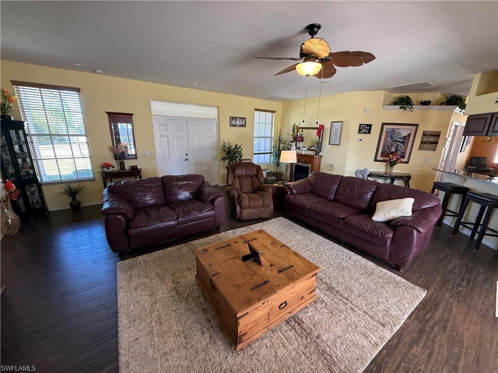 CAPE CORAL - Residential Lease