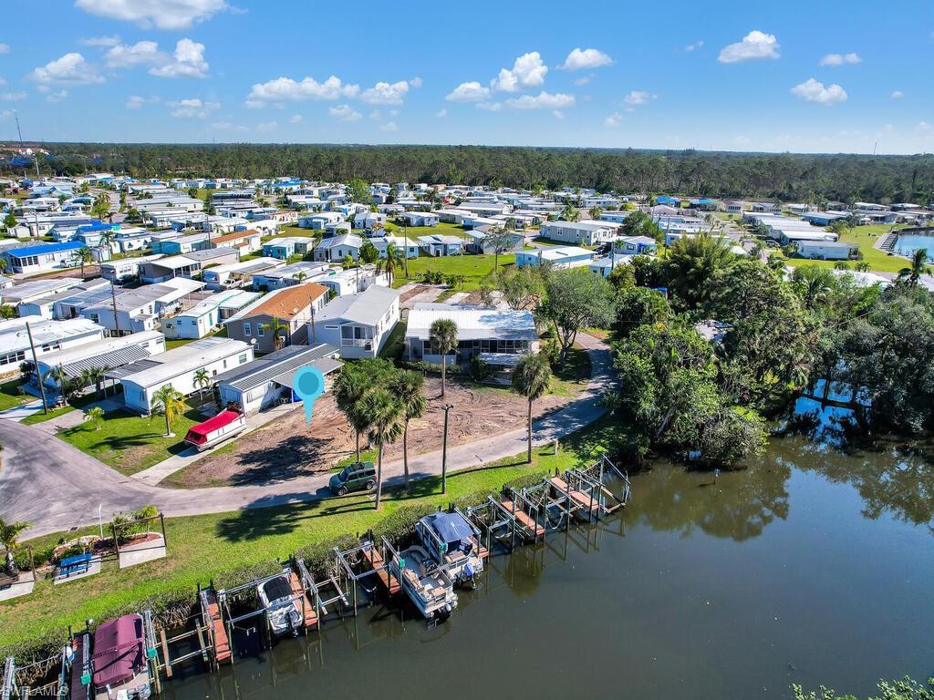 MARINERS COVE - Land