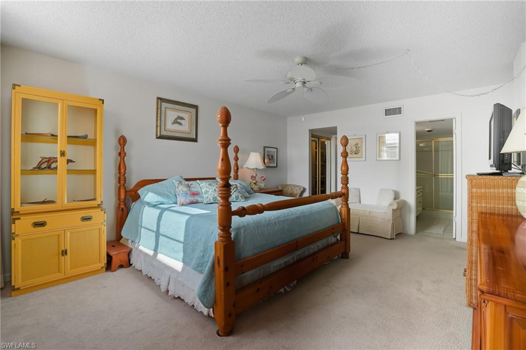 MARINA TOWERS & YACHT CLUB - Residential