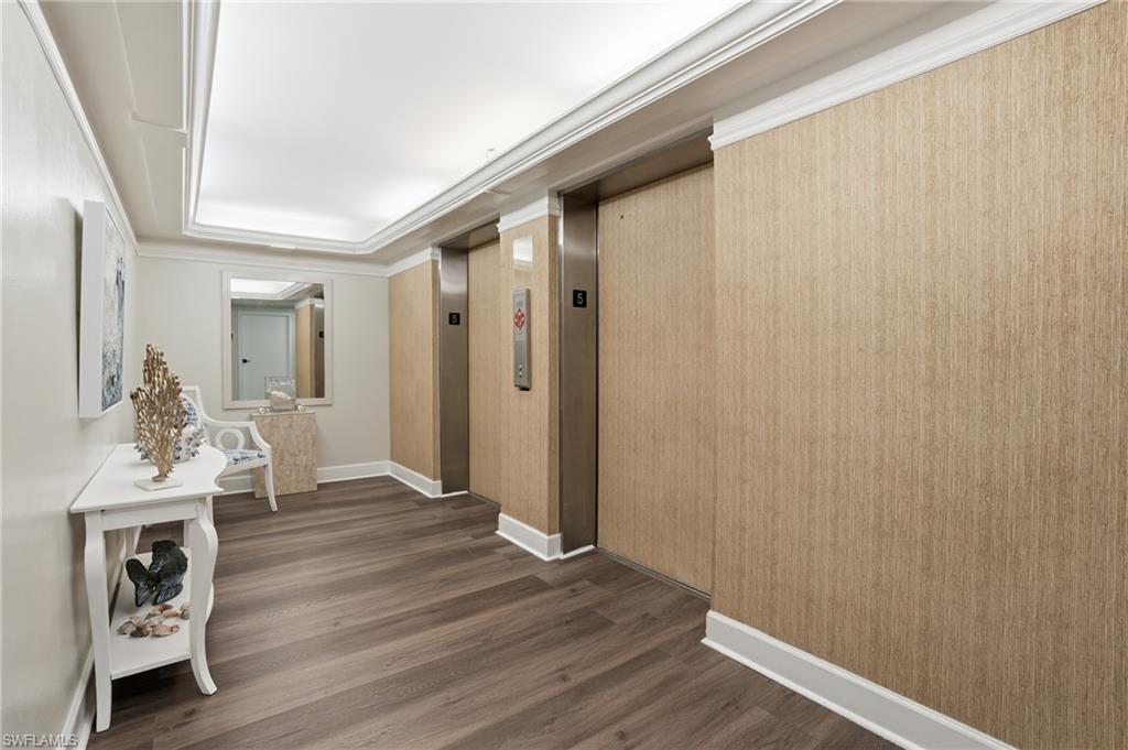 MARINA TOWERS & YACHT CLUB - Residential