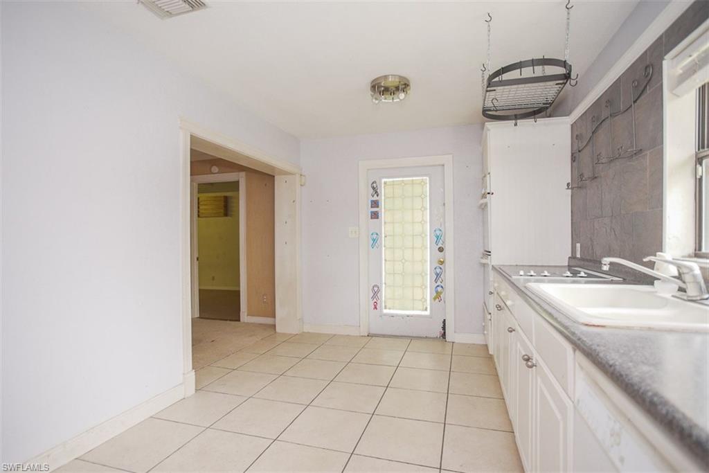 GOLDEN GATE CITY - Residential