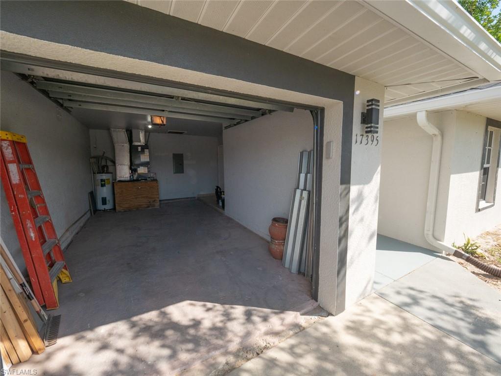 SAN CARLOS PARK - Residential