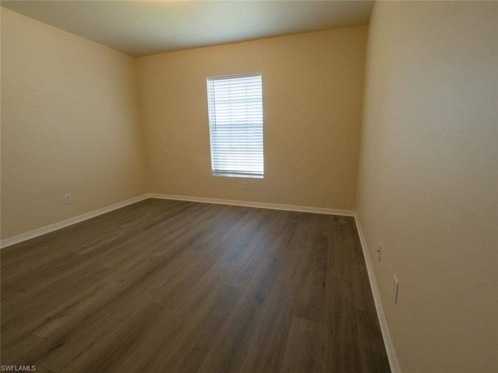 SAN CARLOS PARK - Residential