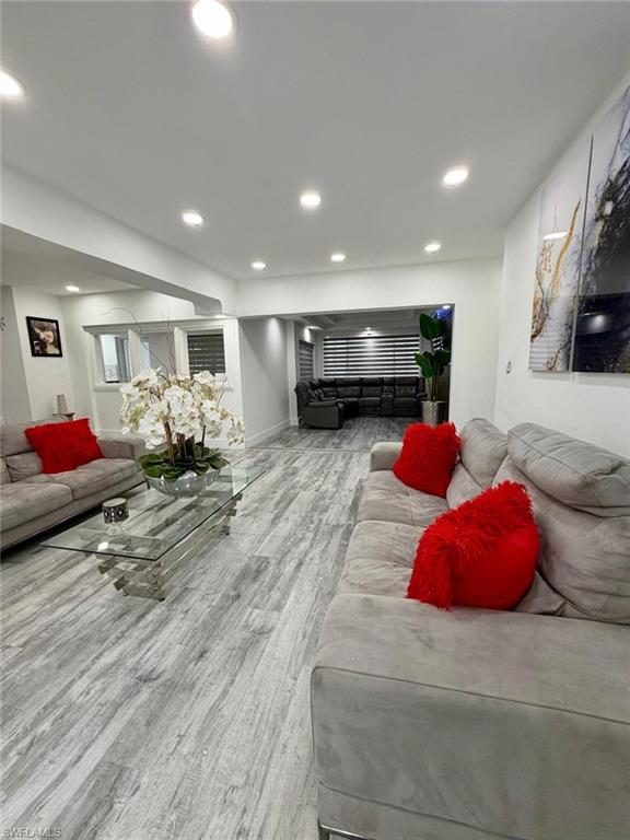 MIRAMAR - Residential