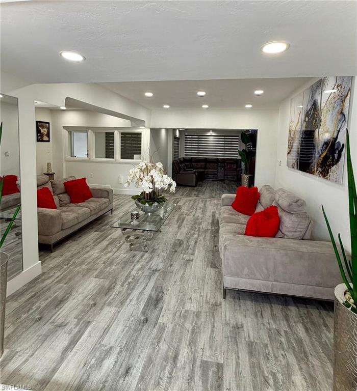 MIRAMAR - Residential