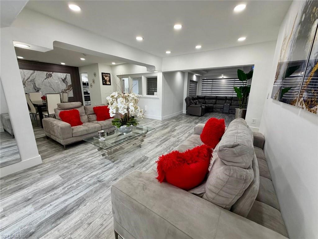 MIRAMAR - Residential