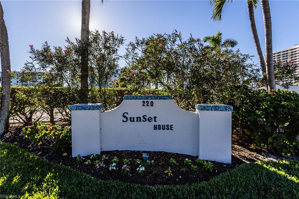 SUNSET HOUSE - Residential
