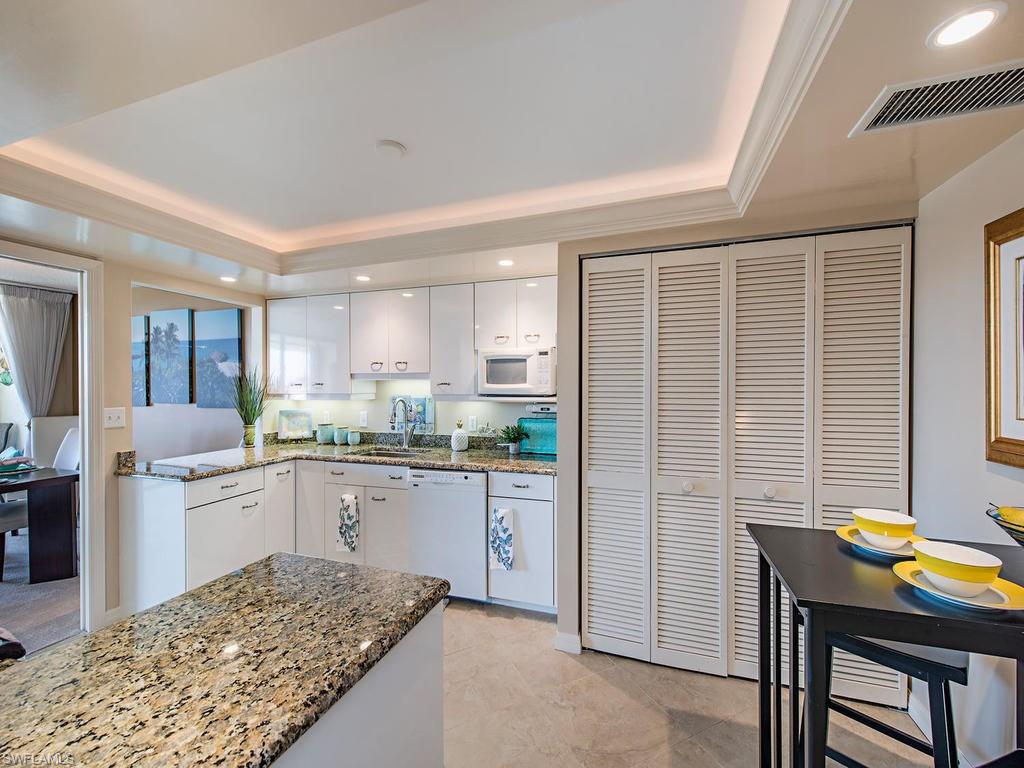 ADMIRALTY POINT - Residential